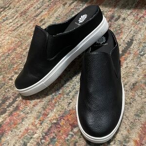Yellow Box  MALIDA Black  Faux Leather Slip On Mules Sneakers Size 9